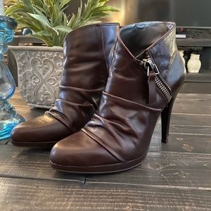 NINE WEST MERLOT BOOTIE WITH ASYMMETRICAL ZIPPER